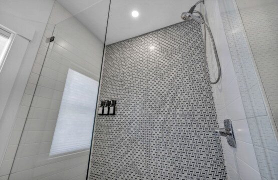 1944 W 54th St 14