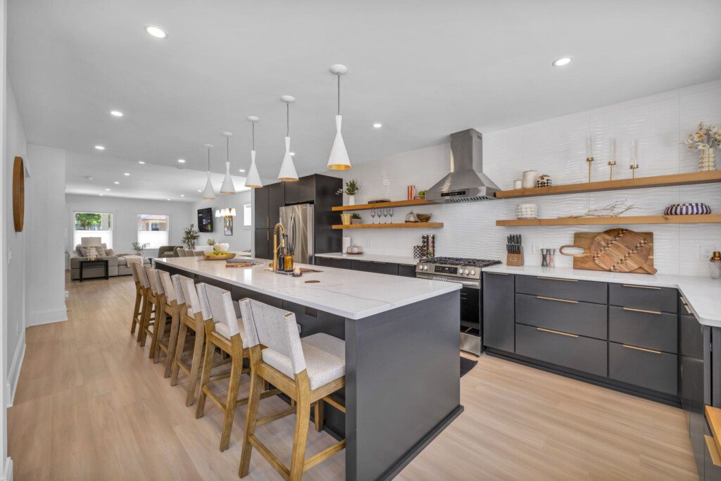 1944 W 54th St 23