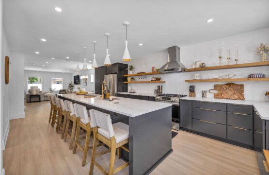 1944 W 54th St 23