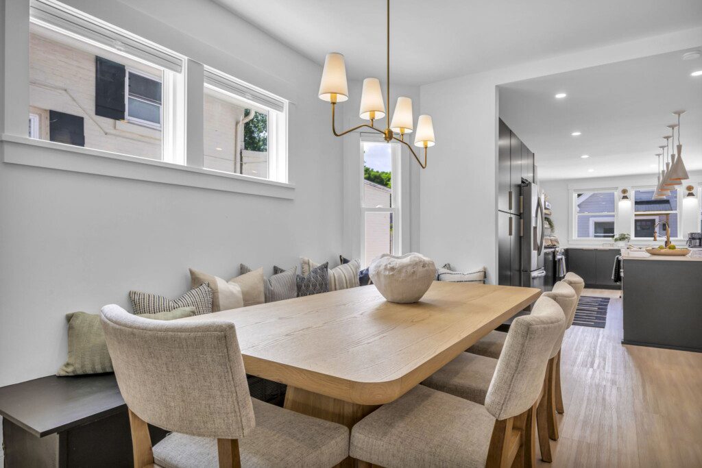 1944 W 54th St 28