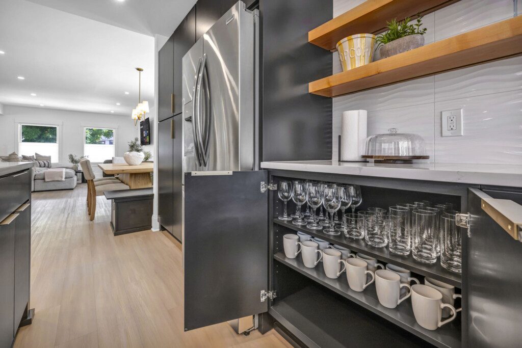 1944 W 54th St 31