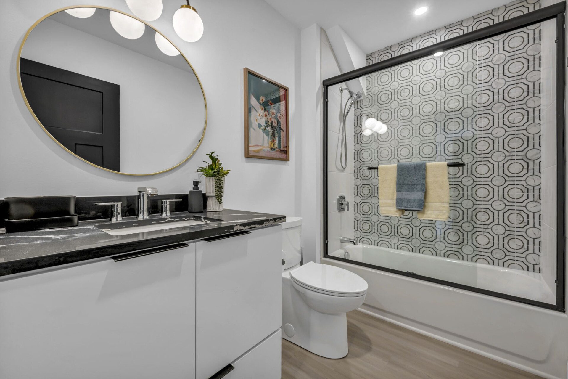 1944 W 54th St 37
