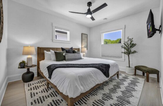 1944 W 54th St 38