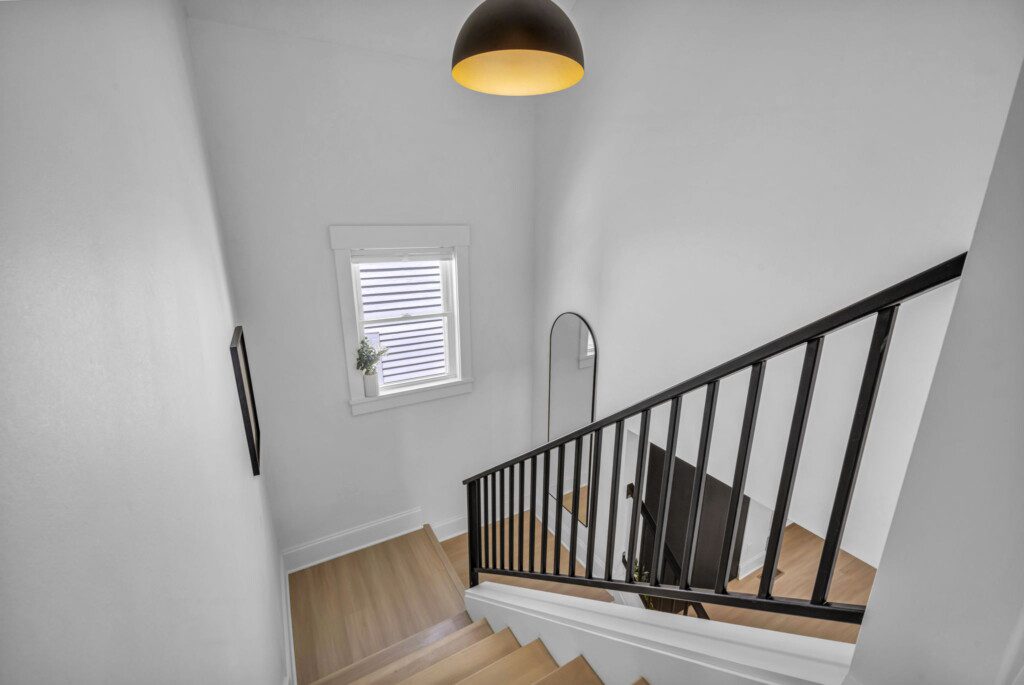 1944 W 54th St 58