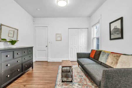 8c8b8c84 fd4a 43 TLYhv.jpg