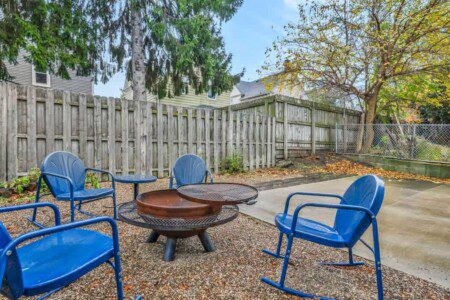 e495a537 8aa6 42 f36Y .jpg